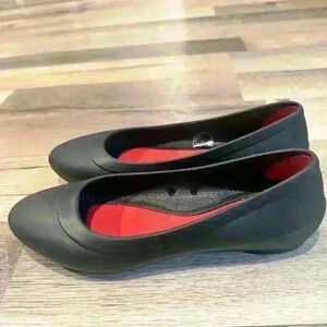 Crocs Women's Lina Black Comfort Ballet Slip-On Flats Size 4W